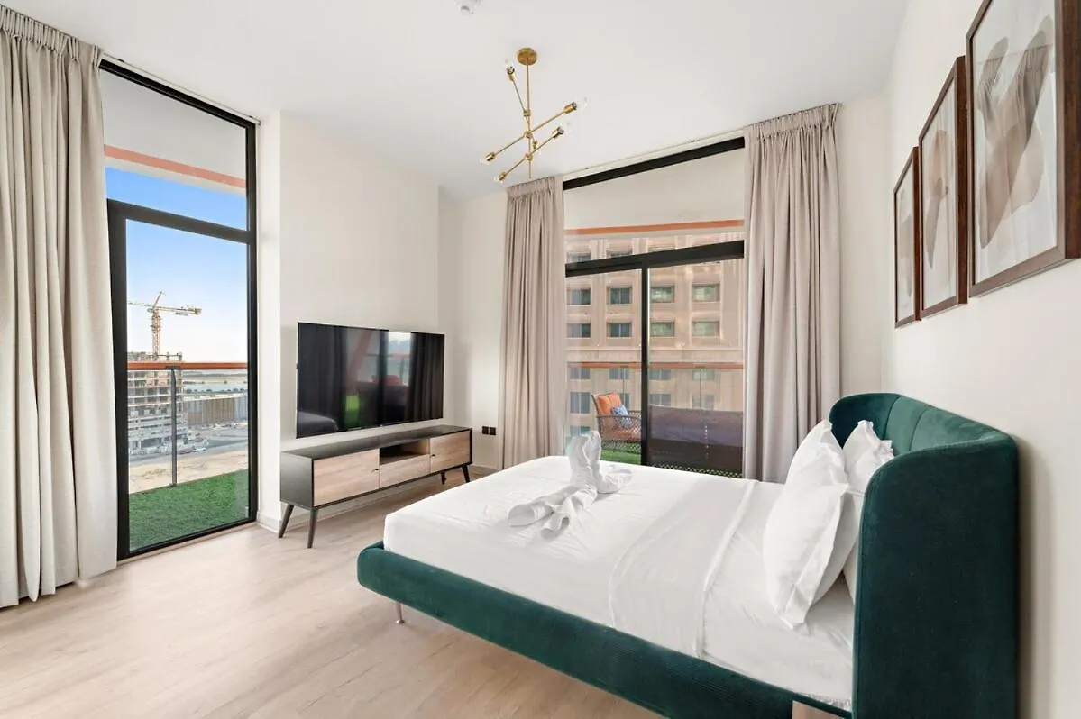 First Class 2Br Spectacular Views Dubai Apartment